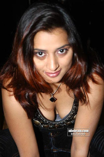 Bollywood Actress Latest Exposing Cleavage Photos