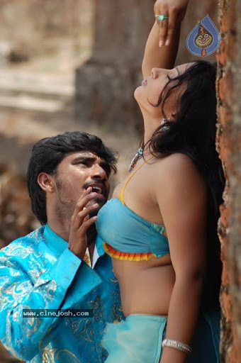 Arumbu Meesai Kurumbu Paarvai Movie Hot Romance Photos