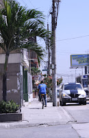  &ndash; Vereda. Resulta menos peligrosa, pero es para el peatón. &ndash; 28-jul-2010