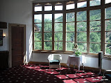 Guest area sitting room