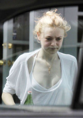 [Dakota Fanning[3].jpg]