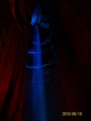 [Ruby Falls 3[2].jpg]