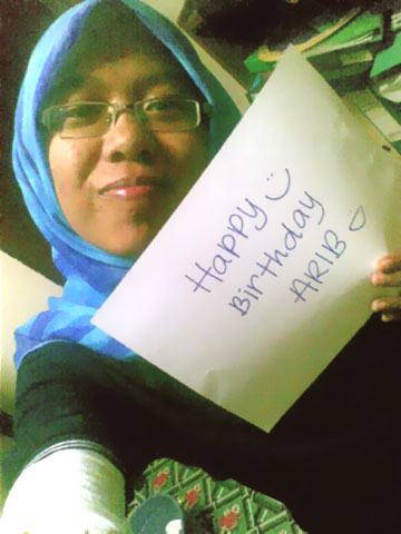 Kak Kyla | MMS: Happy Birthday Arib :) Akk doakan moga pnjg umur, 