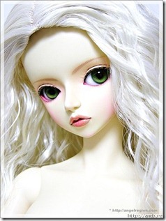 24141172_1185516933_1169810424_116955424823_rusalka