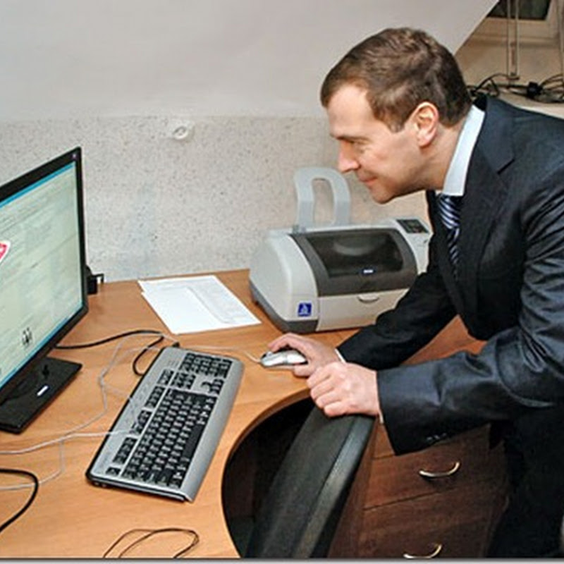Тысячу долларов за Twitter Медведева