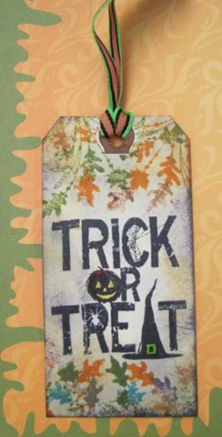[halloween trick or treat tag[3].jpg]