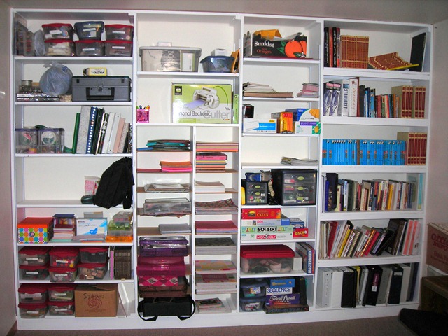 [2009-12-19 My Shelves are Done (1)[3].jpg]