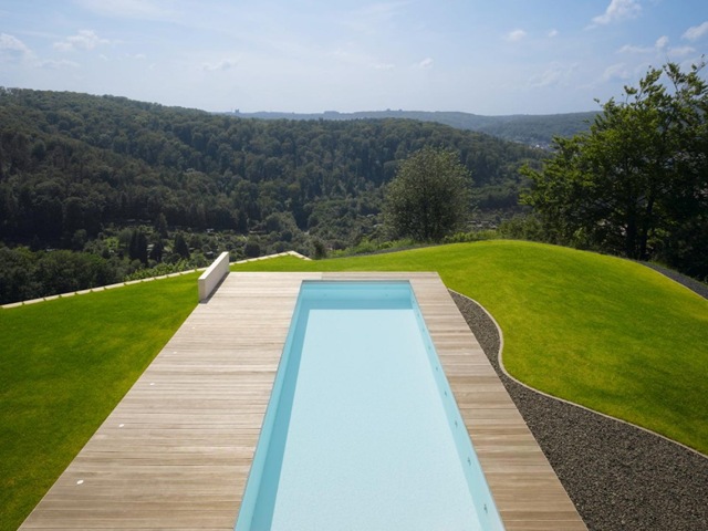 [casa-moderna-estilo-minimalista-piscinas-arquitectura-contemporanea[3].jpg]
