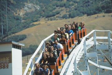 [rollercoaster1[2].jpg]