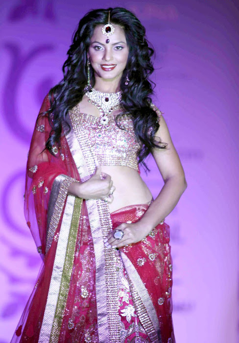 neetu chandra on rindia bridal week day unseen pics