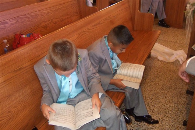 [06__Jimi and the other ring bearer_Jimi forgot his name (Large)[6].jpg]