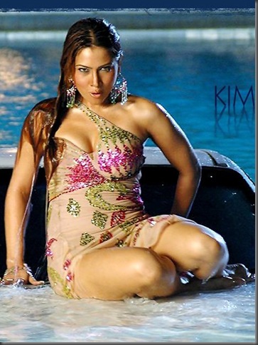 01 kim-sharma sexy pictures 040109