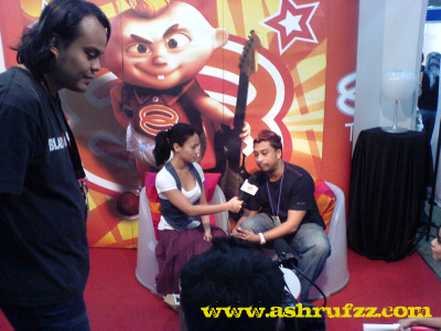 8TV Booth 8TV Booth