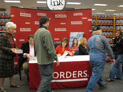 Former Vice Presidential Candidate Sarah Palin Signs Books in Springfield