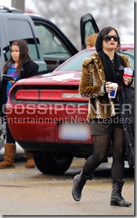 demi-lovato-122510-22_0