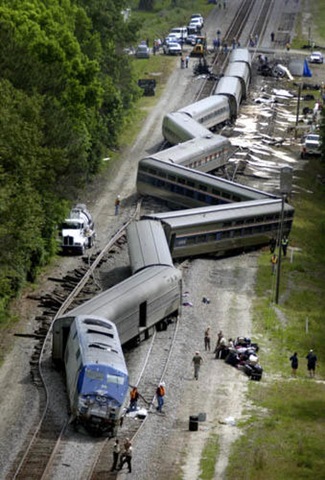 [train_wreck-782867[3].jpg]