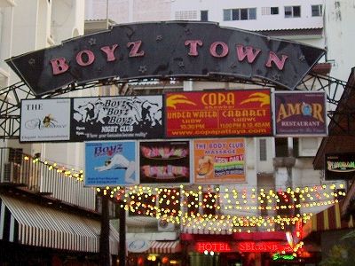 ＢＯＹＺ ＴＯＷＮ！！