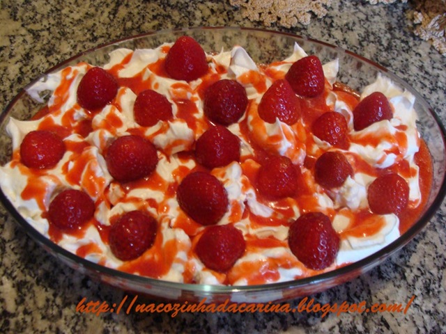 [panqueca-de-morango[3].jpg]