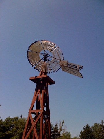 [windmillsmall5.jpg]