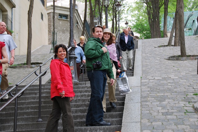 [Lisa, Rob and Sue climb the stairs[2].jpg]