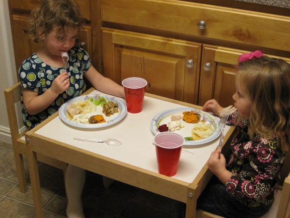 [kids table[3].jpg]