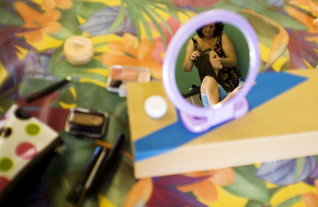 [in the mirror[6].jpg]