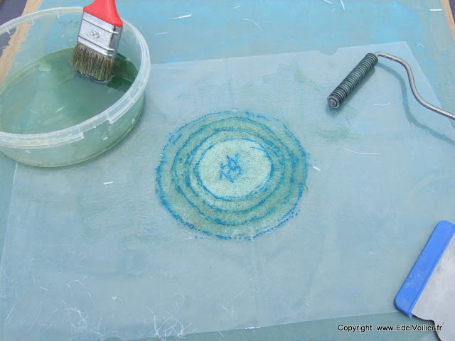 Tissus de verre encolé à la résine polyester