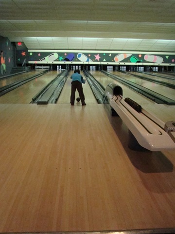 [bowling2[5].jpg]