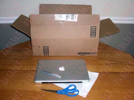 [laptop_stand2-550x412[4].jpg]