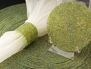حلقات مناديل السفره .. Light-Green-Beaded-Placemats-Chargers-Napkin-Rings-Coasters-300_thumb%5B2%5D