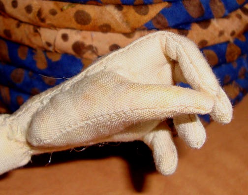 [hand1web[7].jpg]