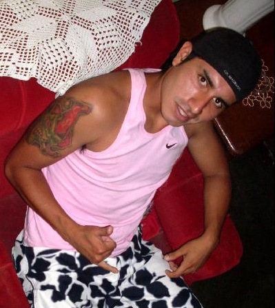 [chicos-hombres_hombres-peruanos[1].jpg]