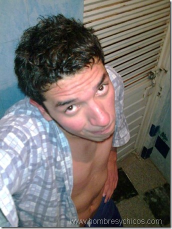 hombreslatinos