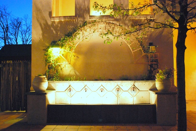 [evening fountain[4].jpg]