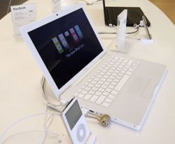 Macbook-Air Macbook Air Apple is still hiding MacBook Air 11inch
