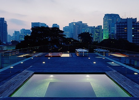 [Cobertura. Casa projetada por Marcio Kogan e fotografada por Nelson Kon[3].jpg]