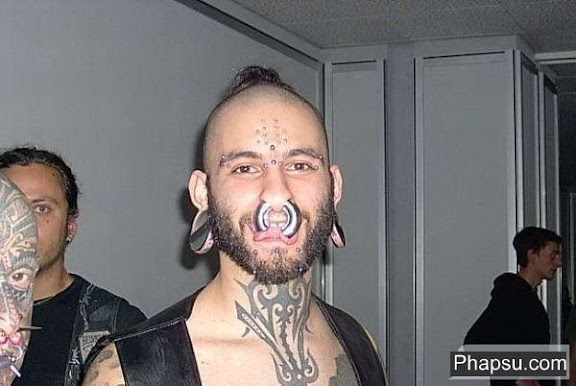 freak_02.jpg