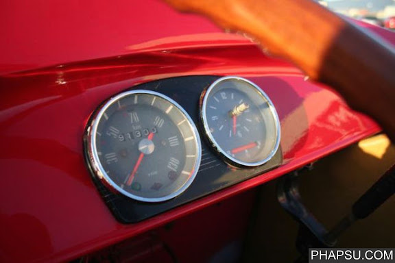 donald_duck_car_11.jpg