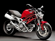 ducati-monster-696-left