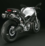 [ducati_monster_696[2].jpg]