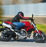 [0807_06_z+2009_ducati_monster_696+side_view[8].jpg]