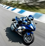 [2009-YZF-R6-action-01_prv_tcm26-271722[3].jpg]