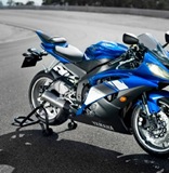[2009-YZF-R6-static-02_prv_tcm26-271767[8].jpg]