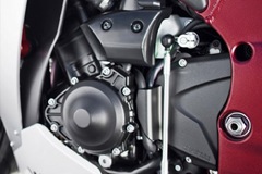 2009-YZF-R1-detail-16_prv_tcm26-266451