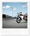 2009-YZF-R1-static-03_prv_tcm26-266121
