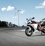 [2009-YZF-R1-static-03_prv_tcm26-266121[8].jpg]
