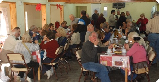 Desayuno del Intendente junto a Abuelos