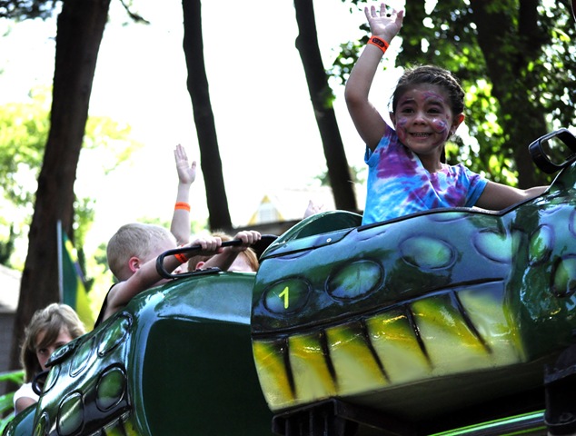 [County Fair Train-Sheva Apelbaum[16].jpg]