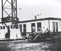 The Telefunken Broadcast Building 1916 Sayville-Sheva Apelbaum