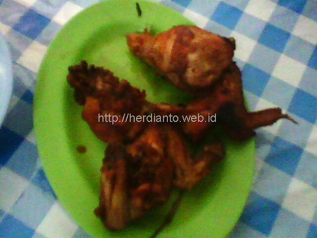 [ayam goreng[2].jpg]
